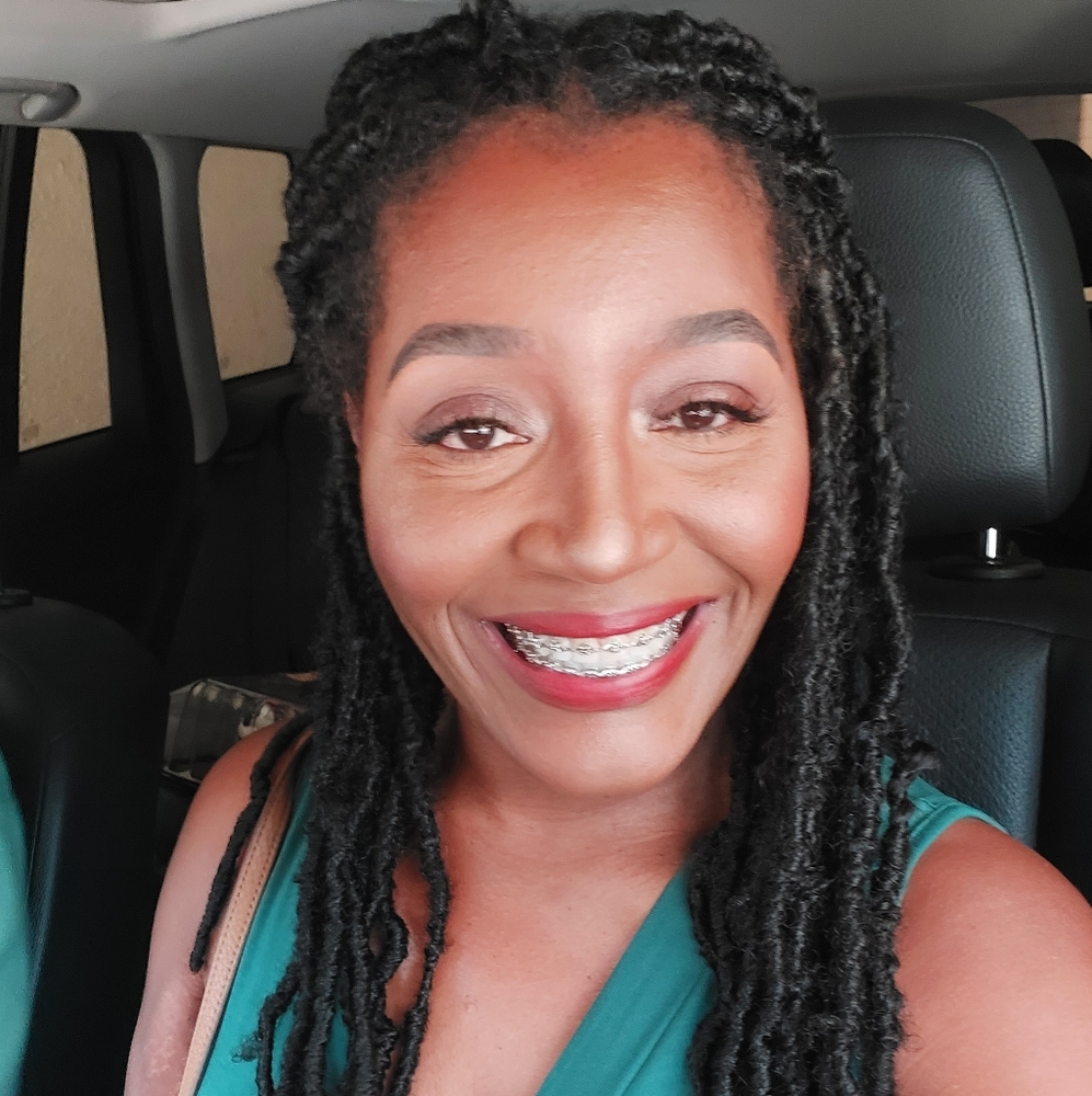 Meet your Posher, Neshia